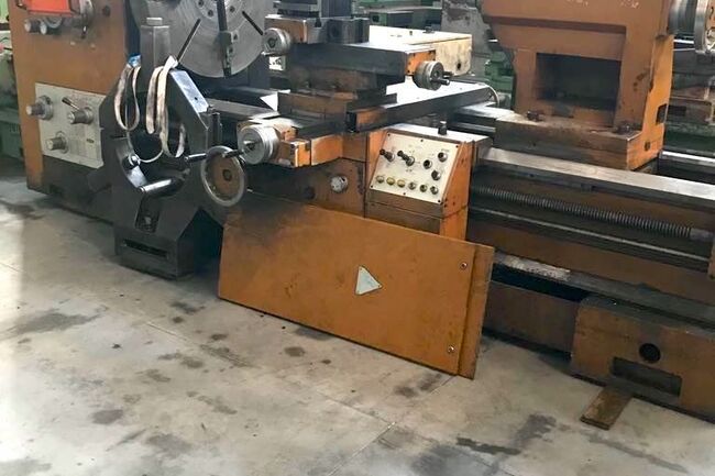 Sell Turning Machine Center PBR T600 used